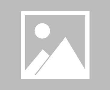 心情不错！孙杨200自小组第一晋级，赛后朝着镜头画了爱心和笑脸